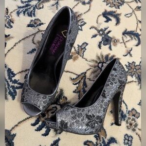 Princess Vera Wang Glittery Black and Silver Heels